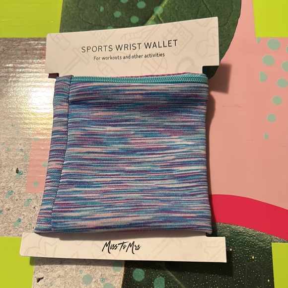 🔥Brand New Miss to Mrs Sweating for the Wedding work out items B96 - Picture 4 of 5